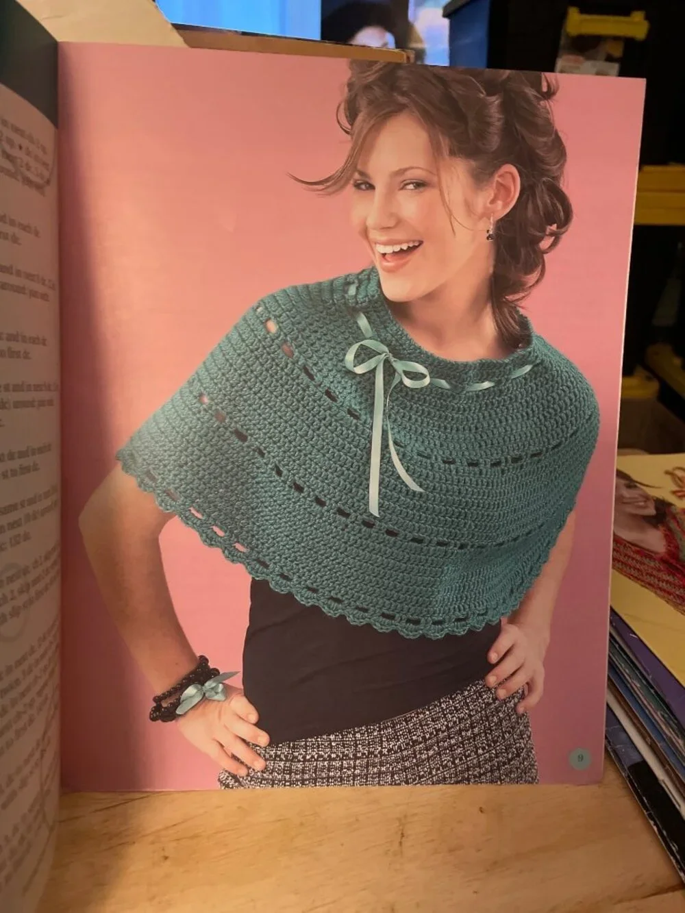 Crochet Book Leisure Arts Pretty Ponchos 4 Patterns Designs Book #3937 NEW
